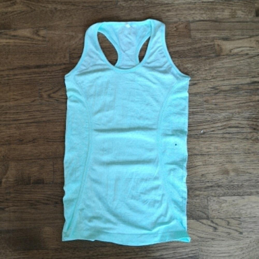 𝅺American Eagle Live Your Life Stretch Tank M  New